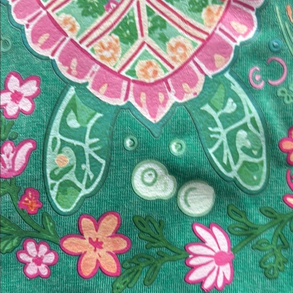 Green Turtle Graphic Tee - Picture 5 of 8